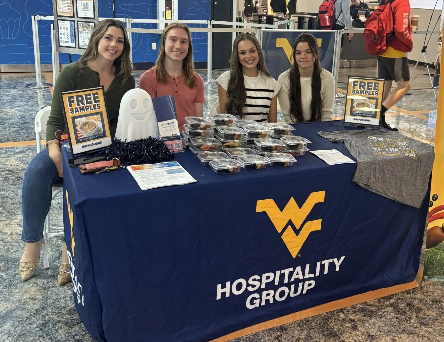 Hospitality Group Tabling at Moutnainlair